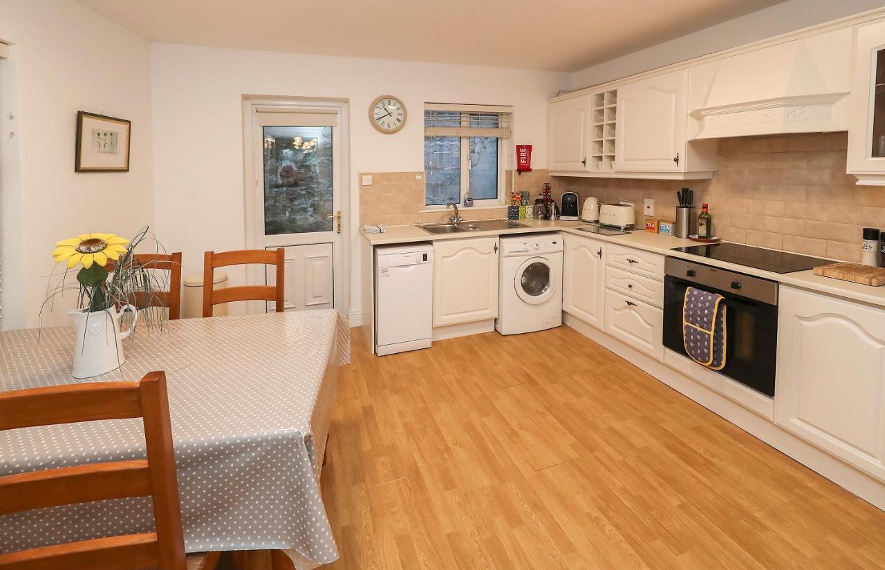 Two Bedroom Townhouse In The Heart Of Dungarvan *